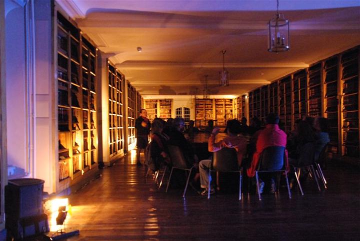 Une nuit a la bibliotheque Epitheatre Mars08_014.JPG - SAUNIER Regis